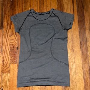 Lululemon Swiftly Tech Short Sleeve